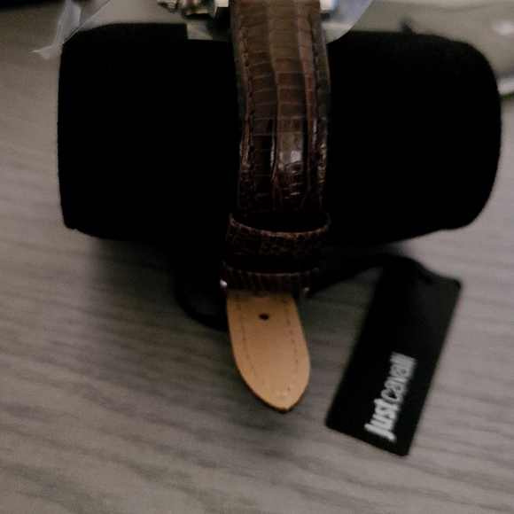 Authentic Roberto Cavalli Watch - Picture 6 of 8